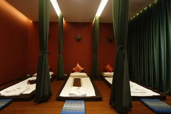 北京房山区泰式按摩的被动瑜伽：当身体被折叠成诗