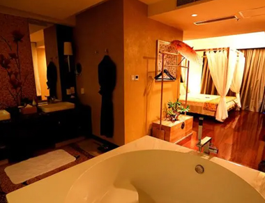 北京房山区养生会所的黄昏恋：当爱情遇上八十岁